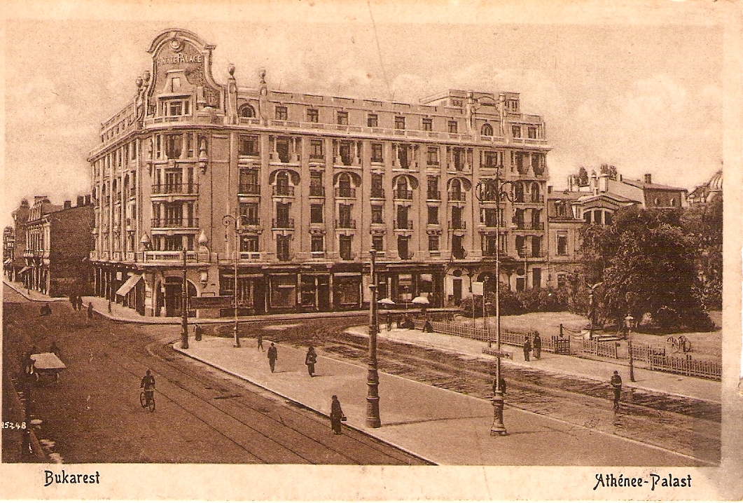 Hotel Athénée Palace, vedere din zona Palatului Regal