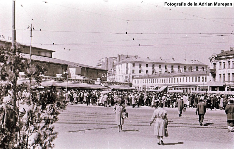 Hala Unirii și Hanul lui Manuc